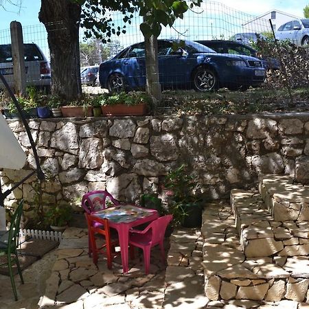 Apartmani Jenny i Tania Lopar Bagian luar foto