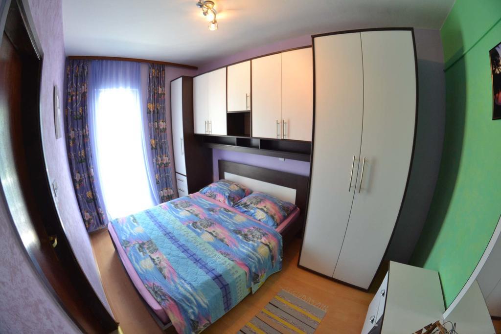 Apartmani Jenny i Tania Lopar Bagian luar foto