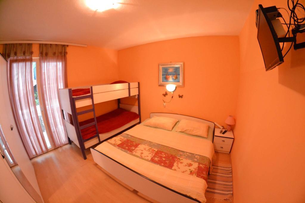 Apartmani Jenny i Tania Lopar Bagian luar foto