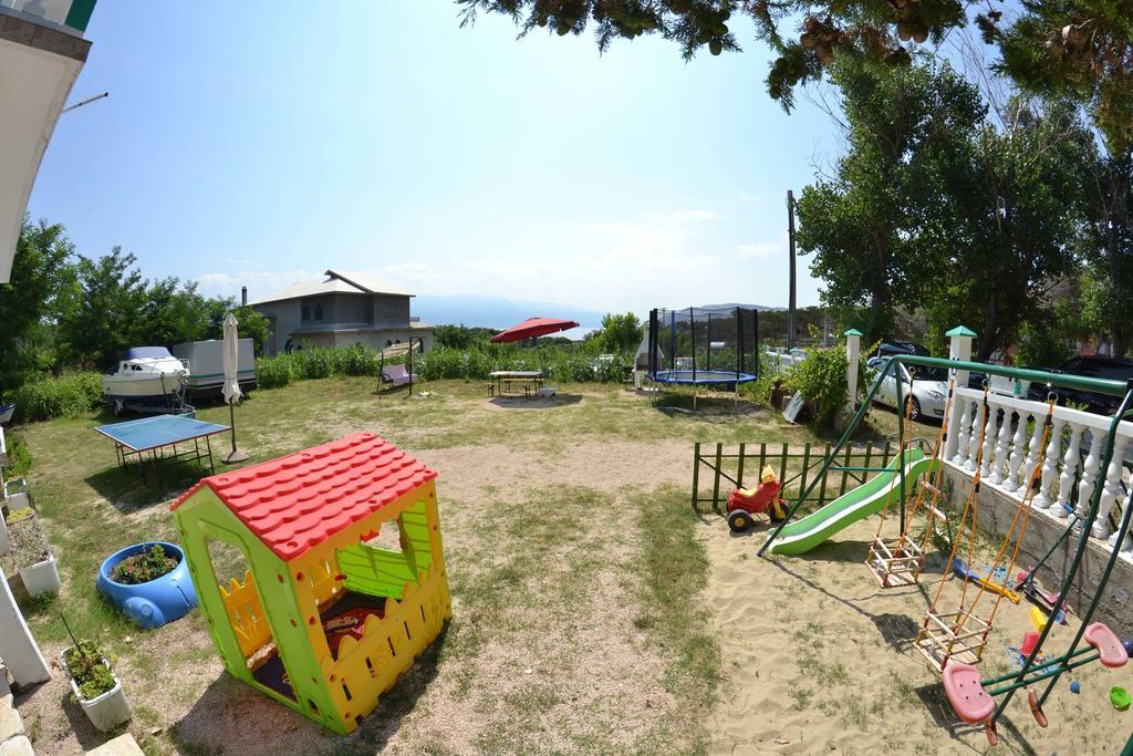 Apartmani Jenny i Tania Lopar Bagian luar foto