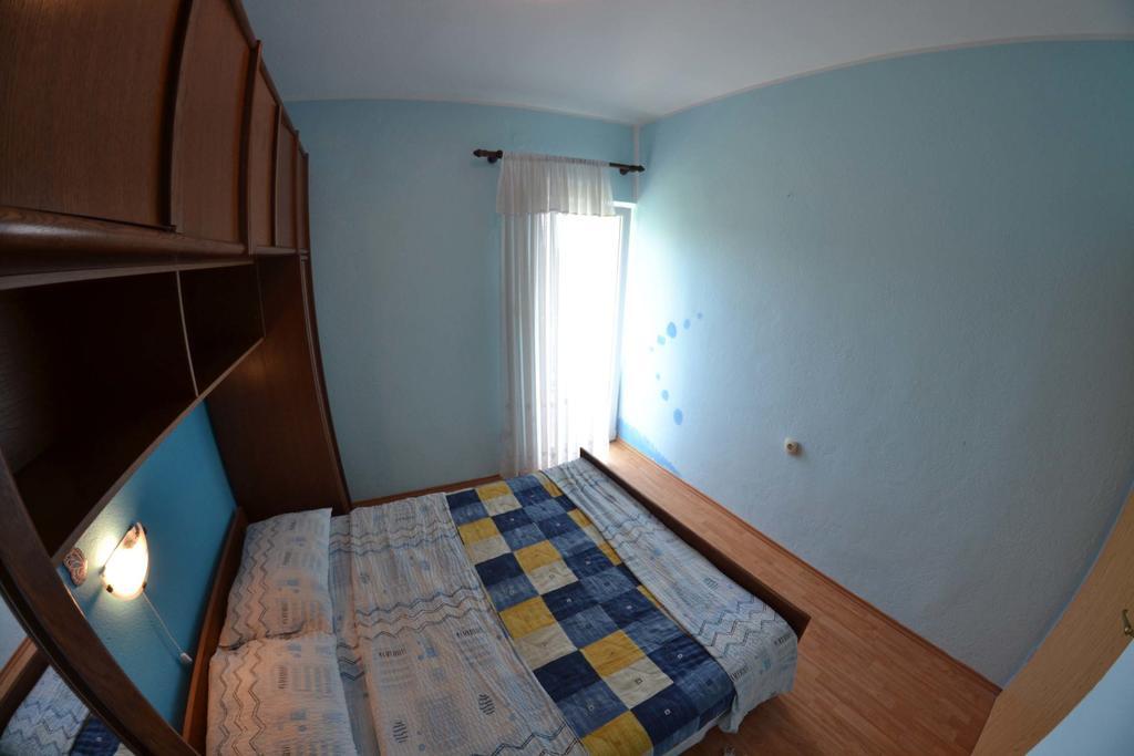 Apartmani Jenny i Tania Lopar Bagian luar foto