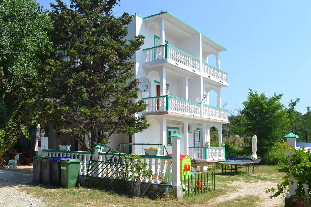 Apartmani Jenny i Tania Lopar Bagian luar foto